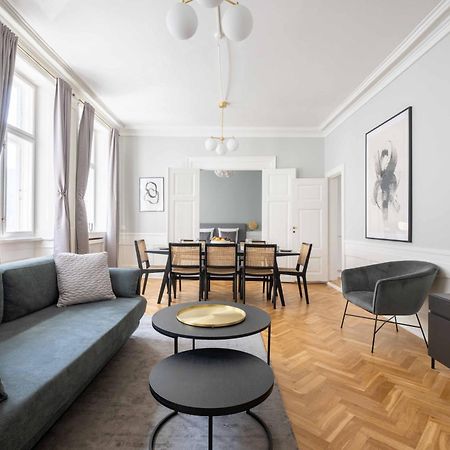 Lavish 4Br Apartment In The Heart Of Cph By The Canals Copenhagen Exterior photo