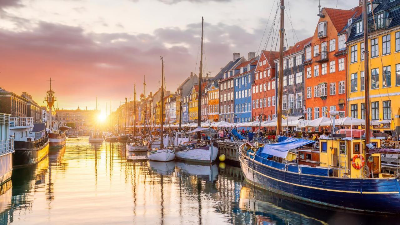 Lavish 4Br Apartment In The Heart Of Cph By The Canals Copenhagen Exterior photo